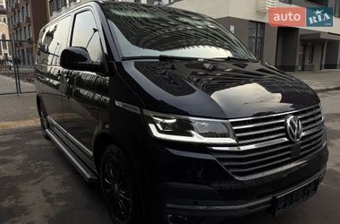 Минивэн Volkswagen Multivan 2022 в Киеве