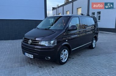 Минивэн Volkswagen Multivan 2010 в Киеве