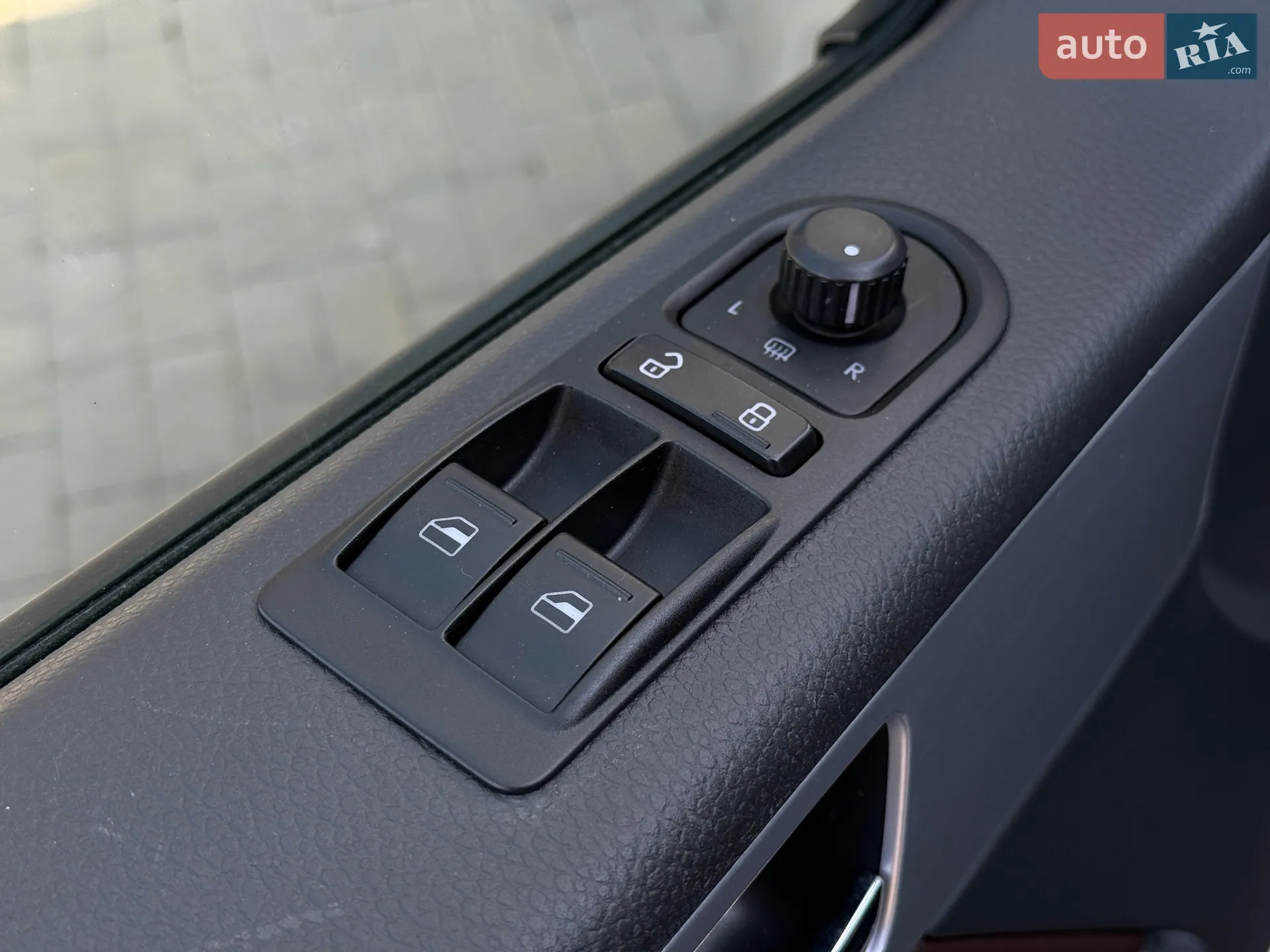 2014 Volkswagen Multivan - мініатюра 44