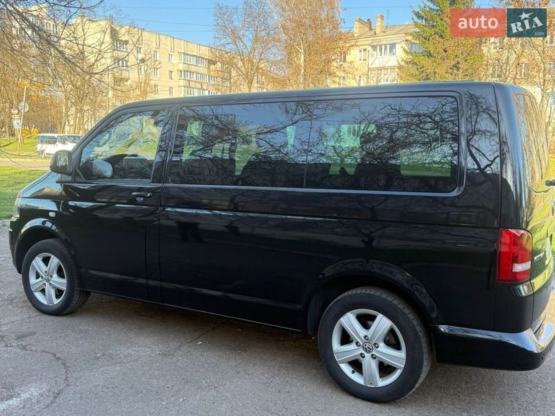 Минивэн Volkswagen Multivan 2011 в Чернигове