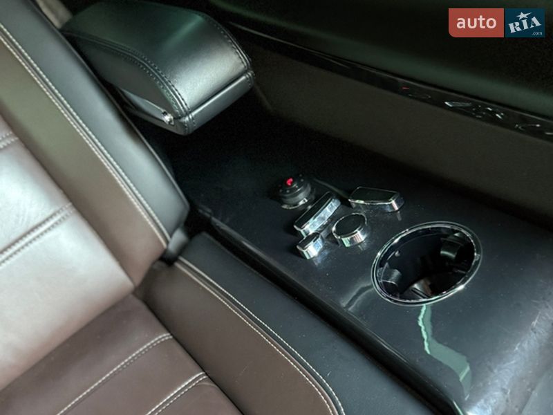 Мінівен Volkswagen Multivan 2017 в Дніпрі