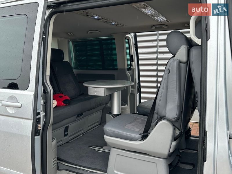 Минивэн Volkswagen Multivan 2007 в Ивано-Франковске