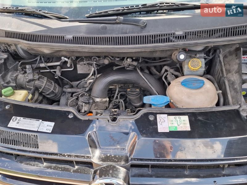 Минивэн Volkswagen Multivan 2011 в Киеве фото 17 Минивэн Volkswagen Multivan 2011 в Киеве