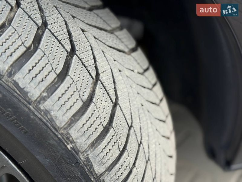 Мінівен Volkswagen Multivan 2016 в Луцьку