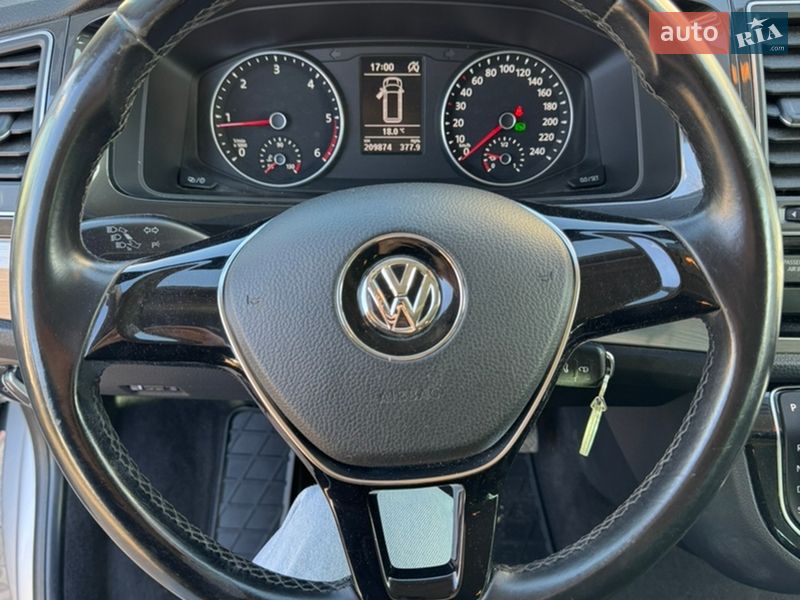 Мінівен Volkswagen Multivan 2017 в Дніпрі фото 10 Мінівен Volkswagen Multivan 2017 в Дніпрі