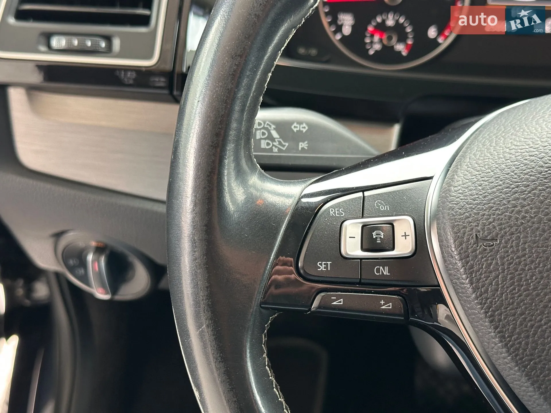 2016 Volkswagen Multivan - мініатюра 28