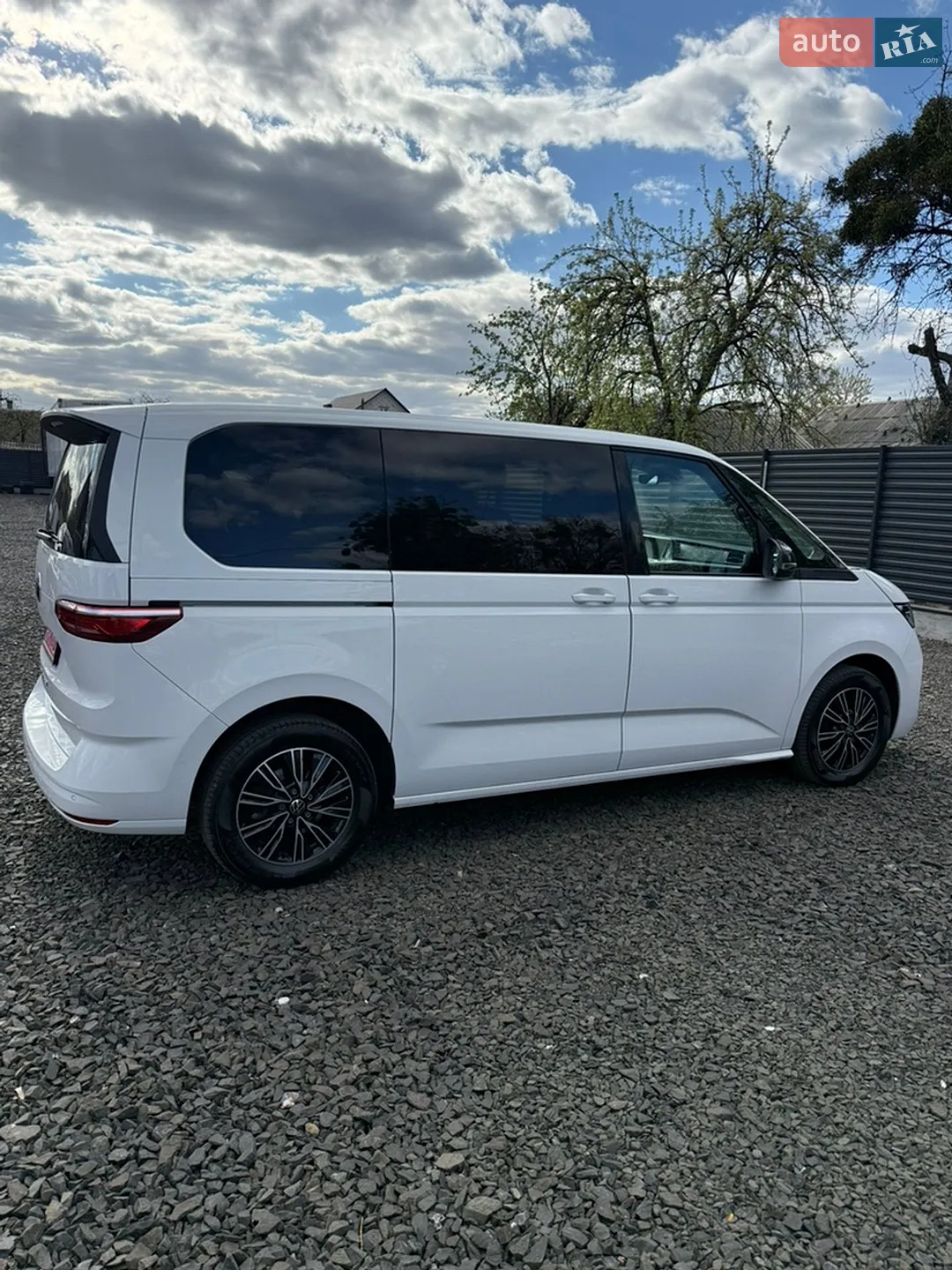 2023 Volkswagen Multivan - мініатюра 11