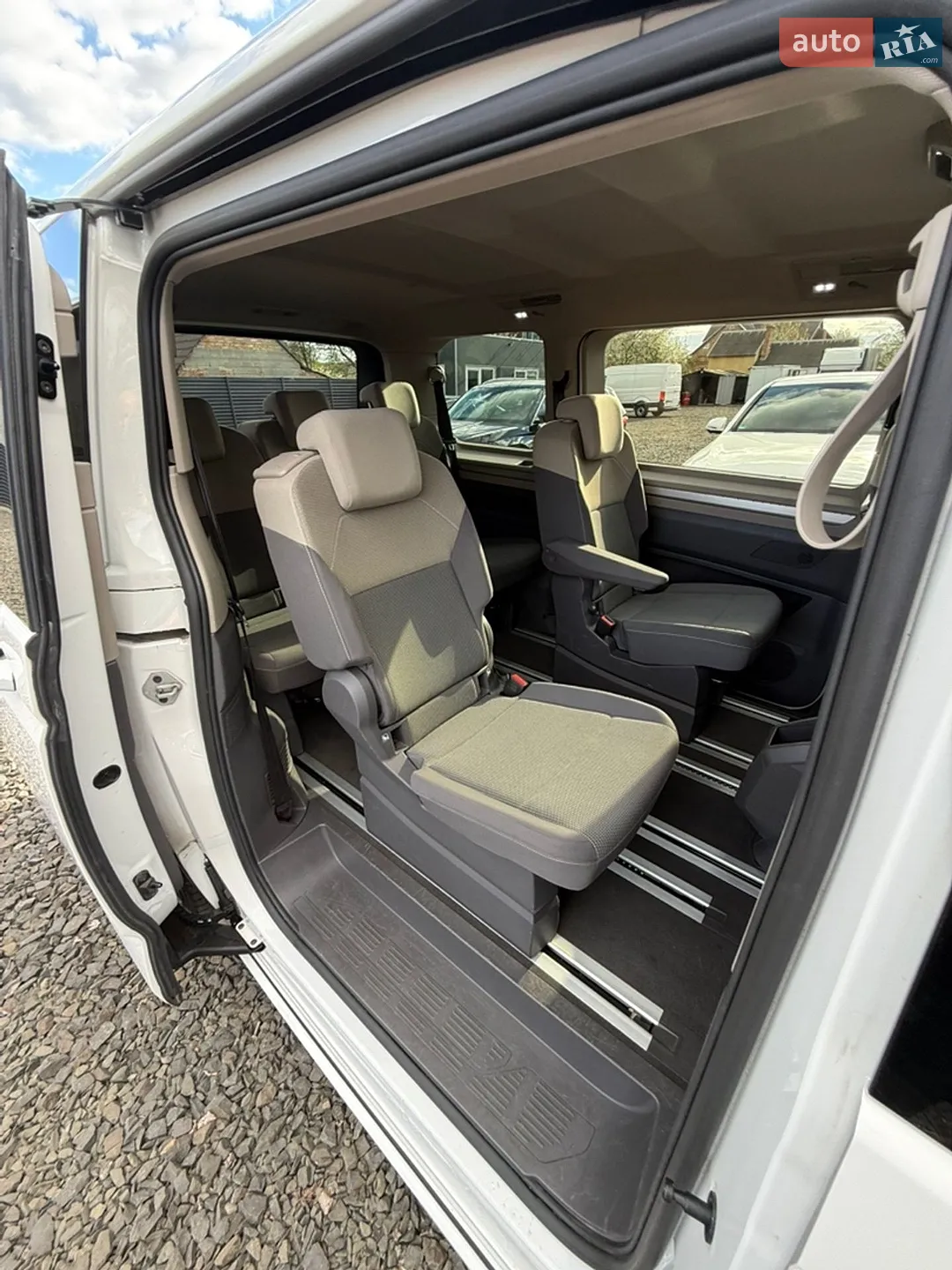 2023 Volkswagen Multivan - мініатюра 42