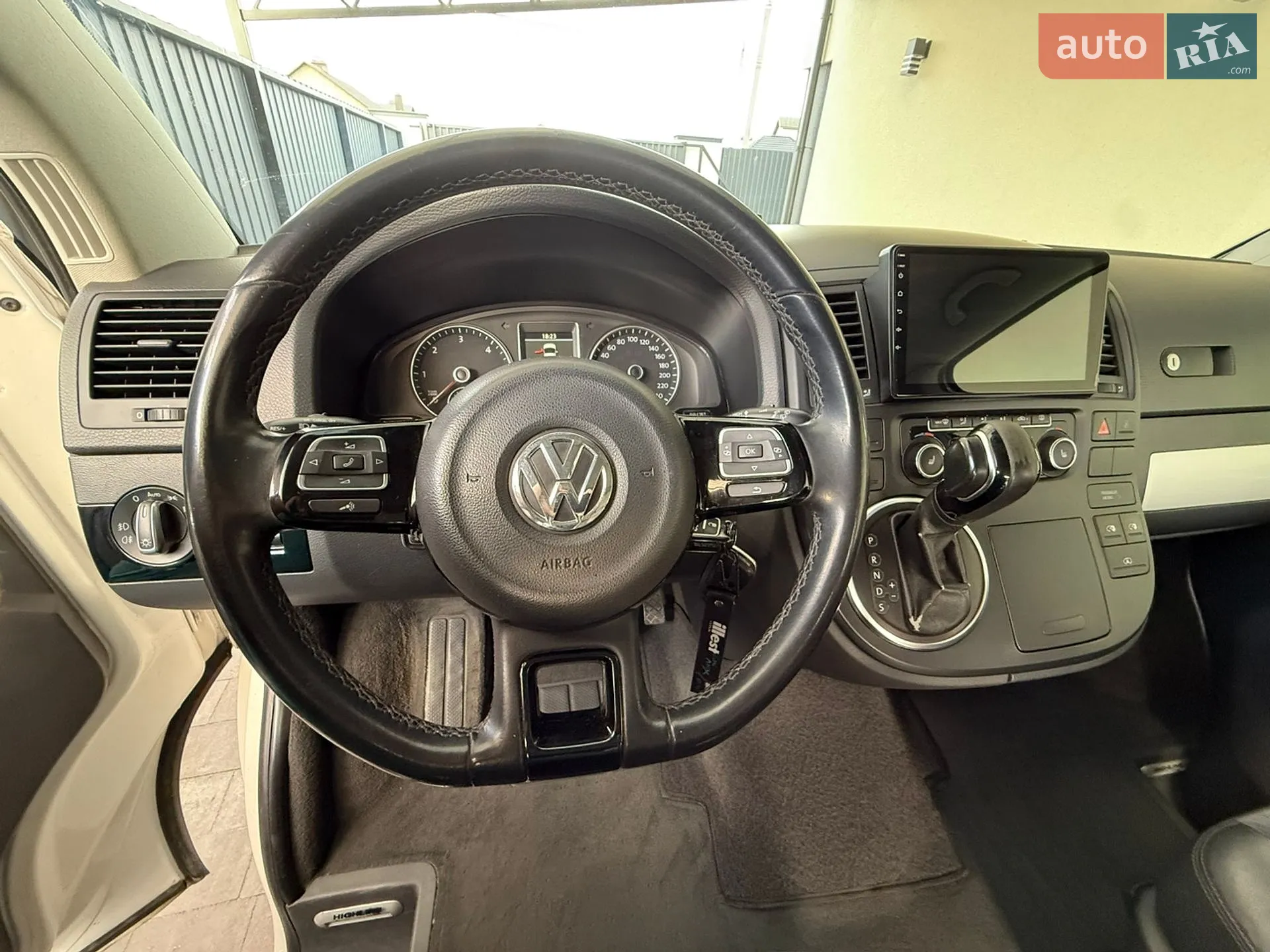 2013 Volkswagen Multivan - мініатюра 18