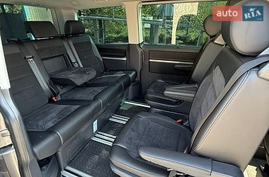 Мінівен Volkswagen Multivan 2018 в Києві