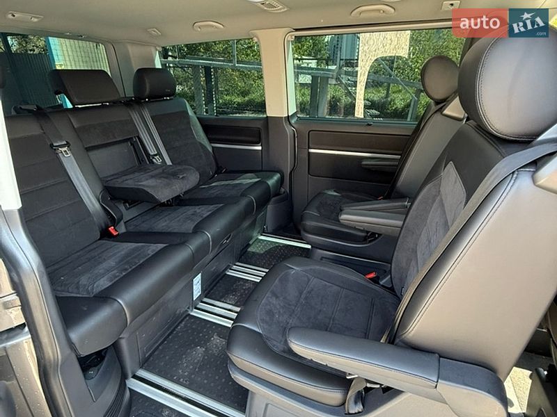 Мінівен Volkswagen Multivan 2018 в Києві