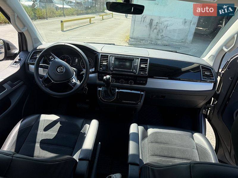 Мінівен Volkswagen Multivan 2018 в Києві