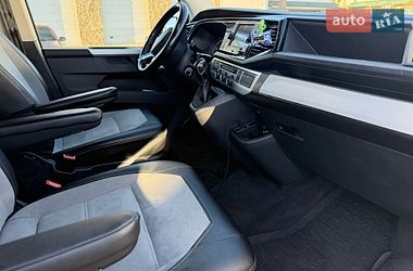 Минивэн Volkswagen Multivan 2021 в Львове