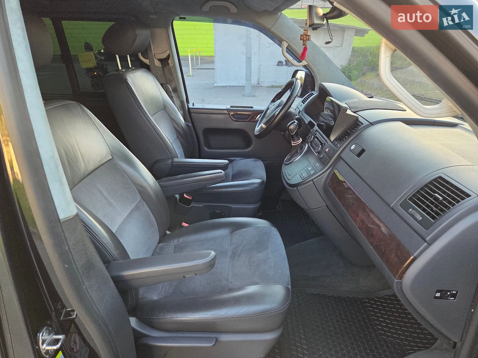 2012 Volkswagen Multivan - мініатюра 25