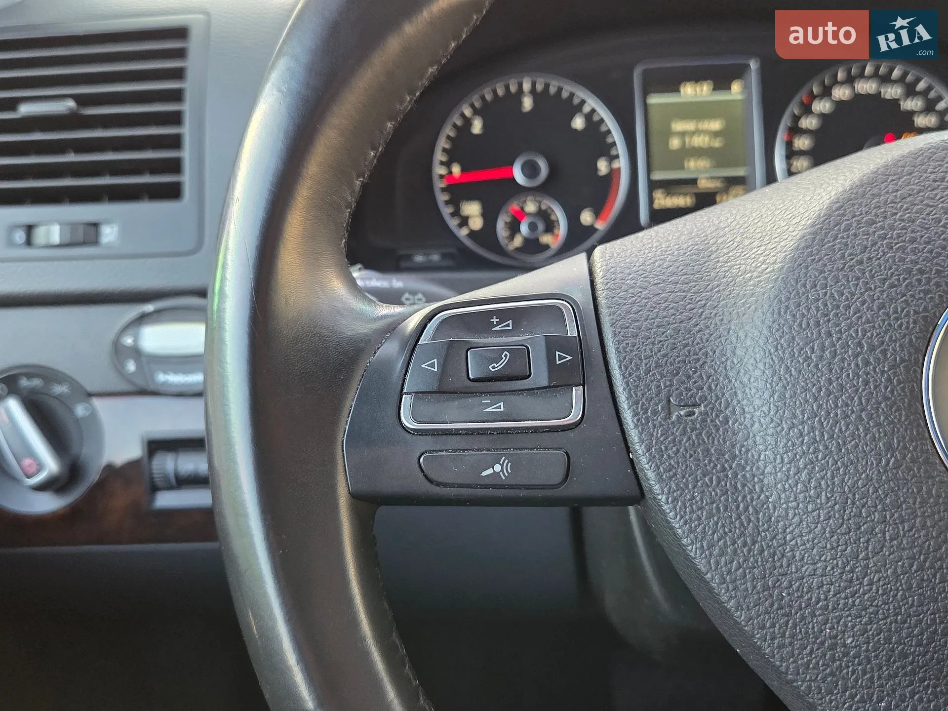 2012 Volkswagen Multivan - мініатюра 57