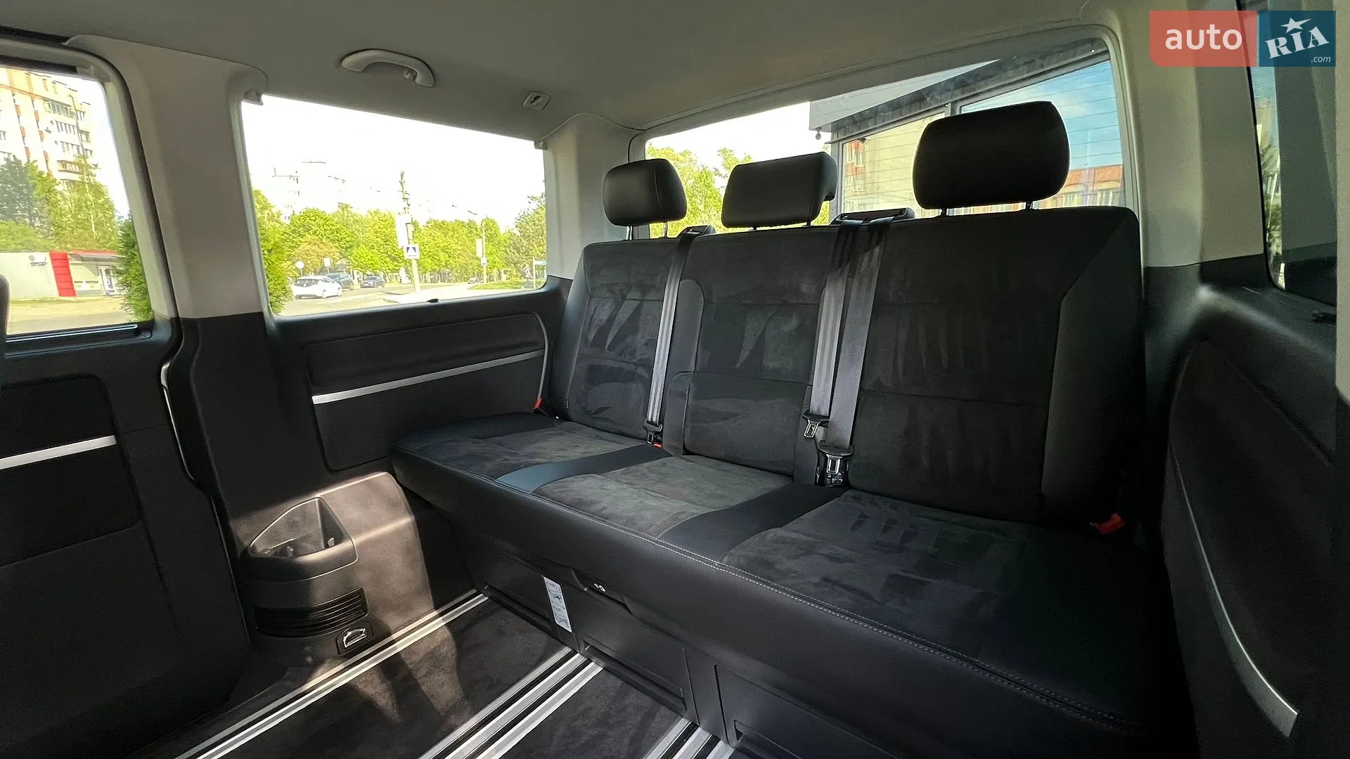 2022 Volkswagen Multivan - мініатюра 11