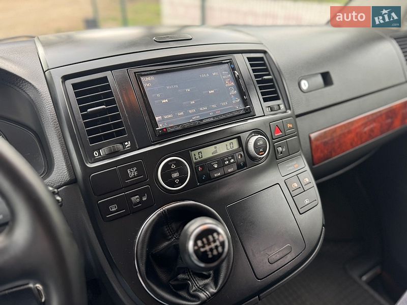 Минивэн Volkswagen Multivan 2009 в Умани