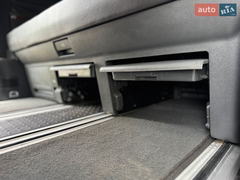 Минивэн Volkswagen Multivan 2009 в Умани