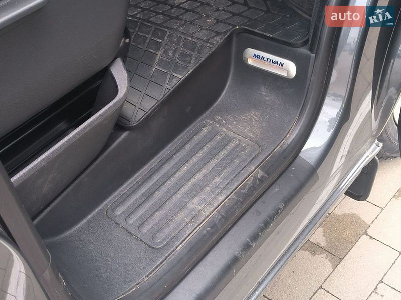 Минивэн Volkswagen Multivan 2019 в Киеве