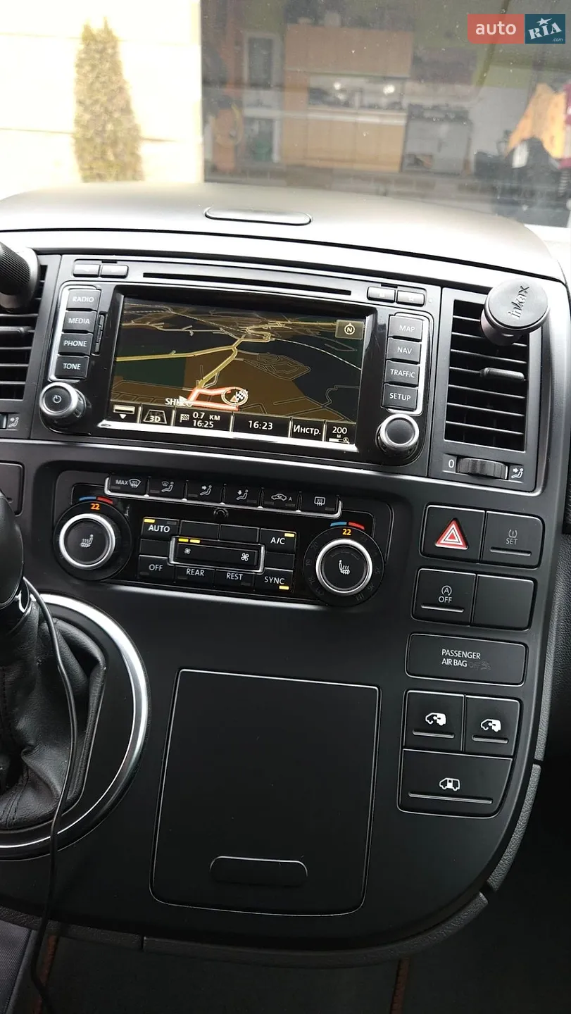 2013 Volkswagen Multivan - мініатюра 18