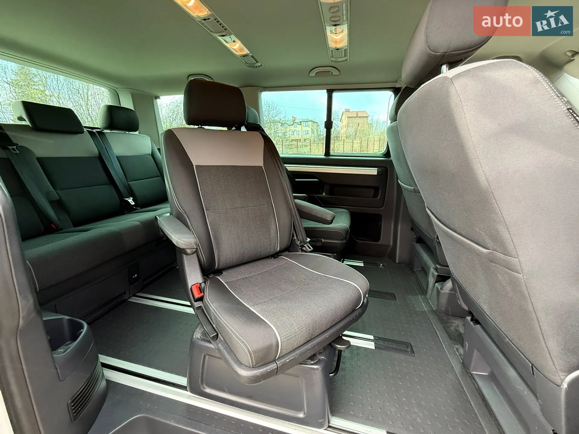 2012 Volkswagen Multivan - мініатюра 35