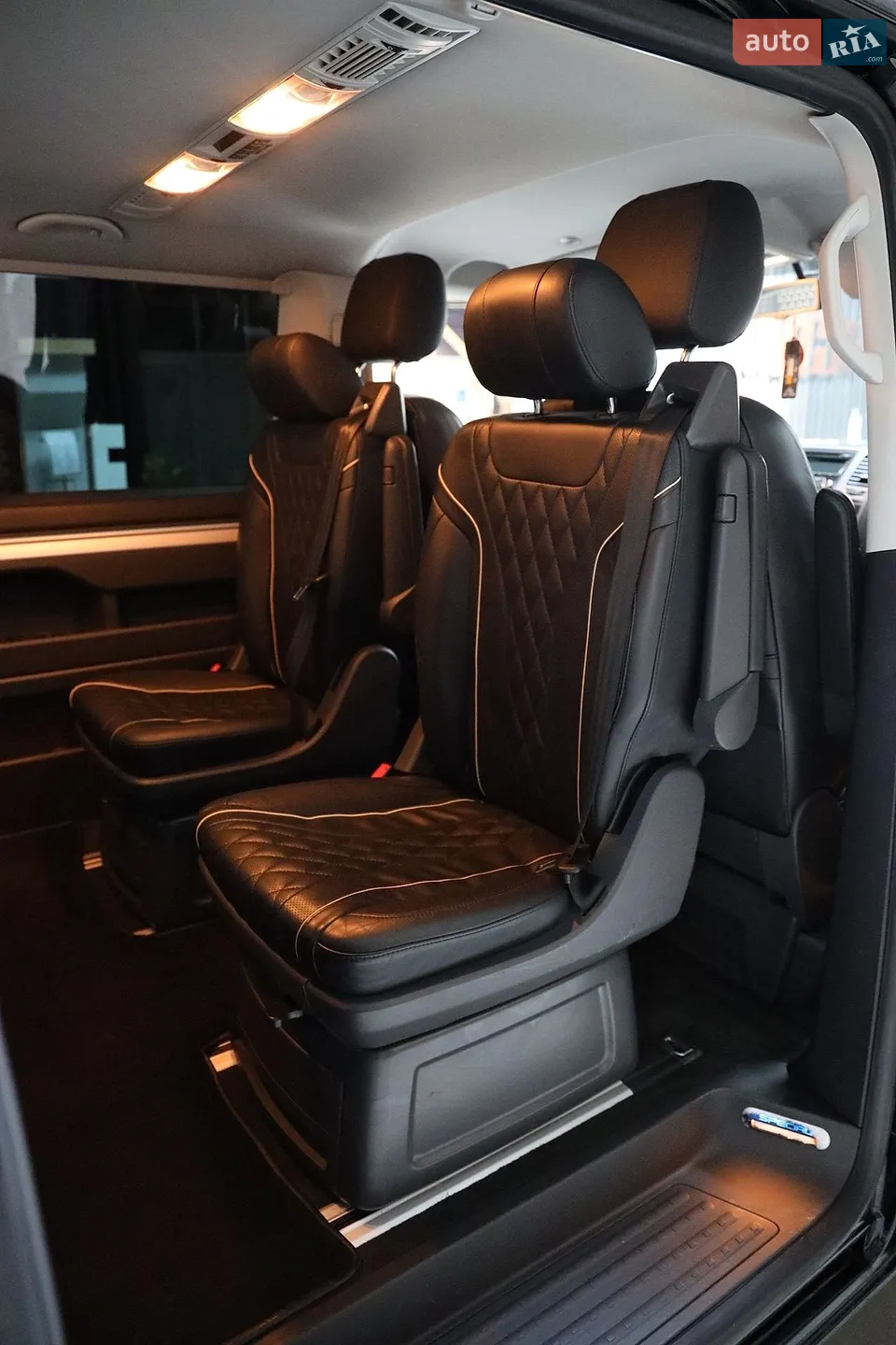 2015 Volkswagen Multivan - мініатюра 27