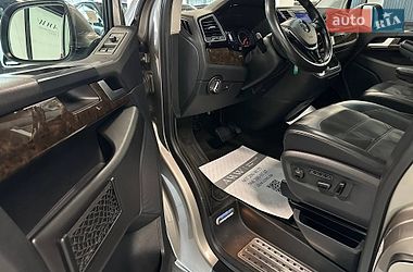 Мінівен Volkswagen Multivan 2017 в Львові