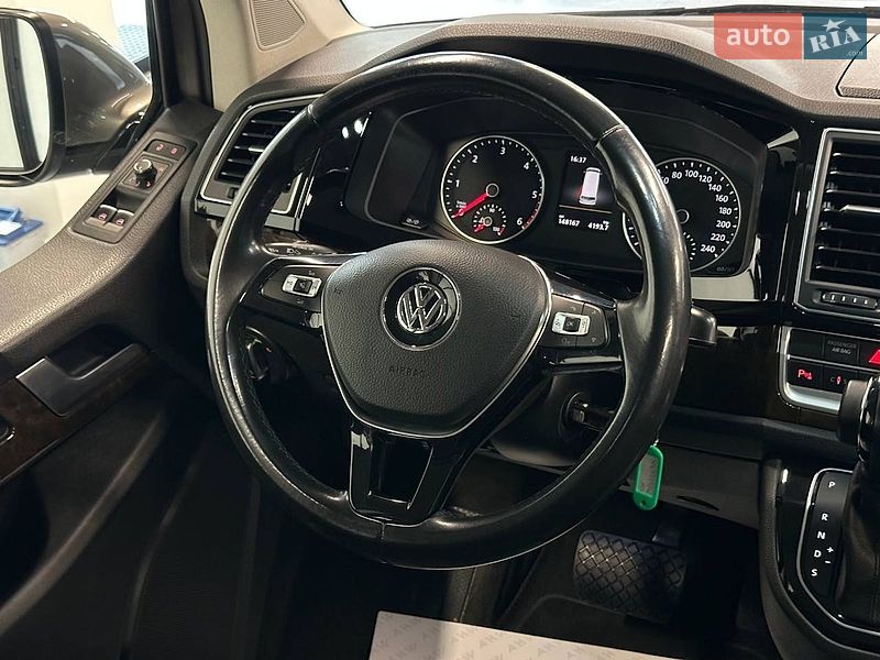 Мінівен Volkswagen Multivan 2017 в Львові