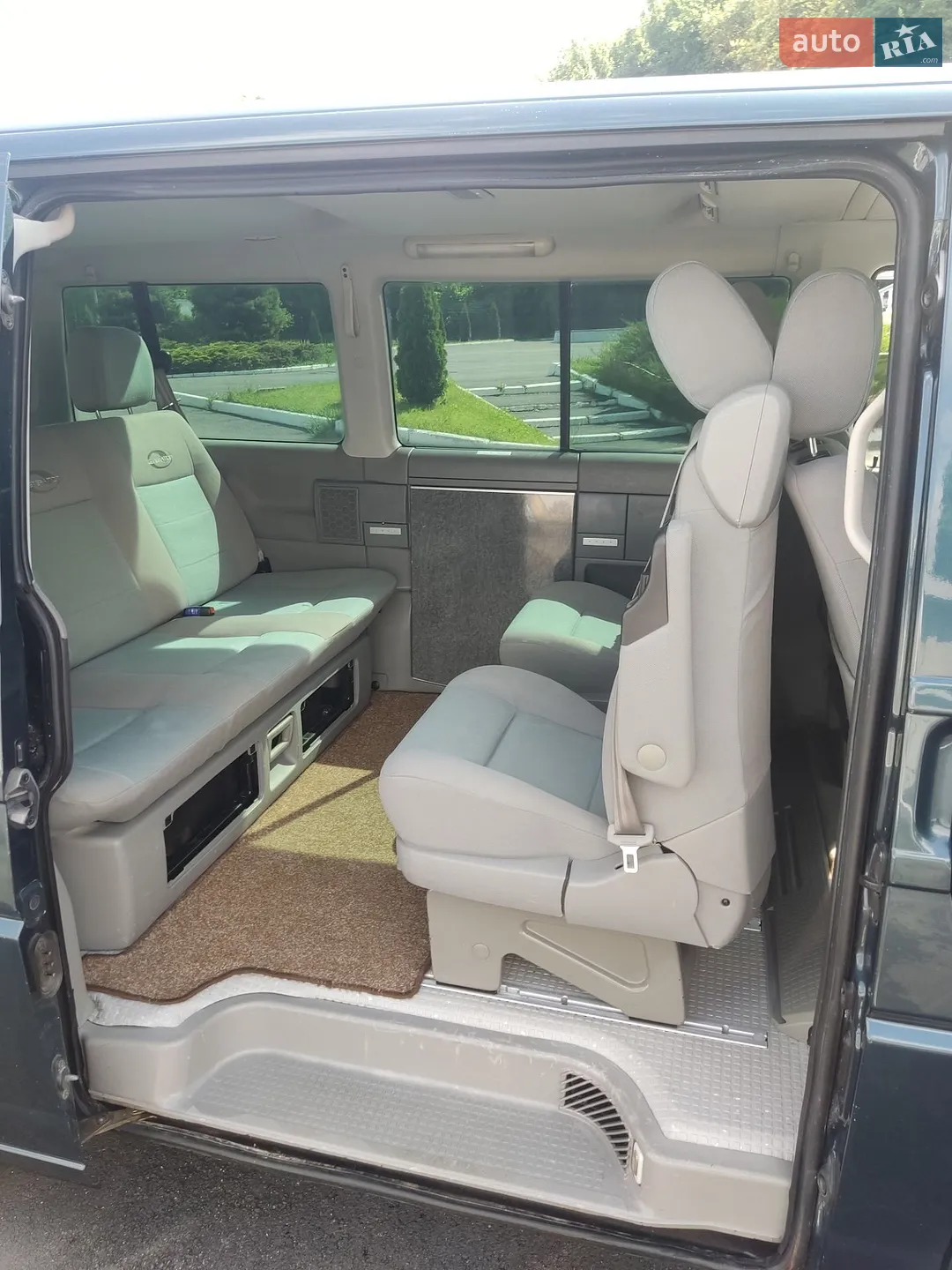 Volkswagen Multivan 2002 VIN WV2ZZZ70Z2H103105 фото оголошення 5 з 11