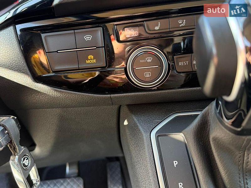 Минивэн Volkswagen Multivan 2021 в Ровно
