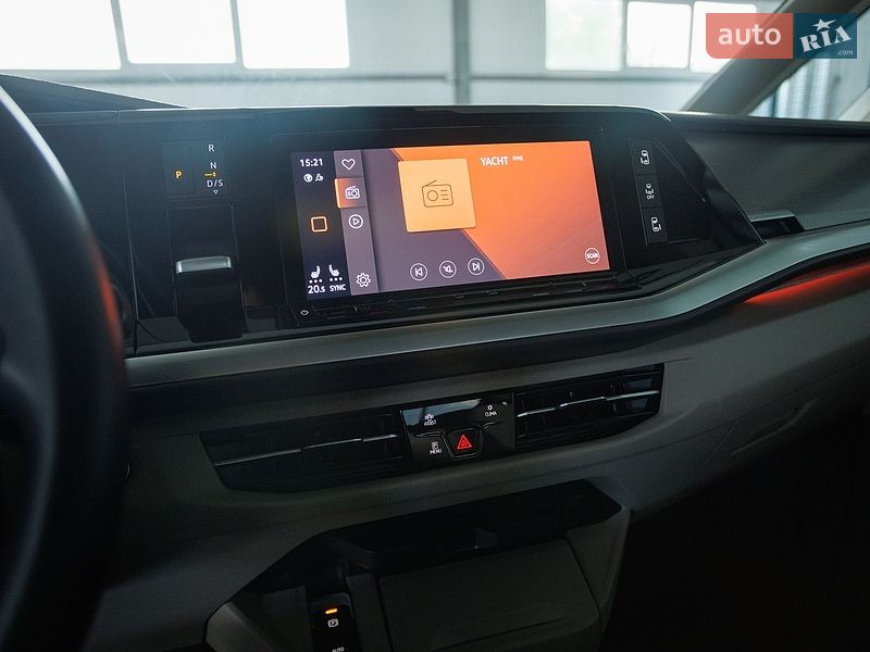 Минивэн Volkswagen Multivan 2024 в Черновцах