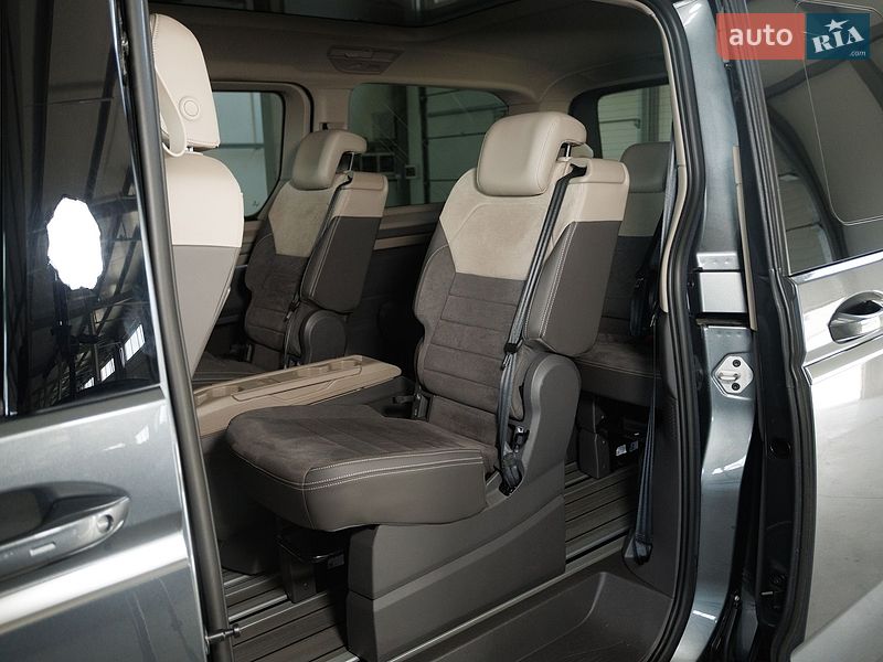Минивэн Volkswagen Multivan 2024 в Черновцах