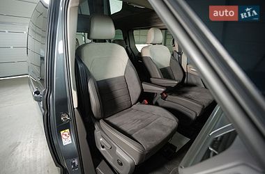 Минивэн Volkswagen Multivan 2024 в Черновцах