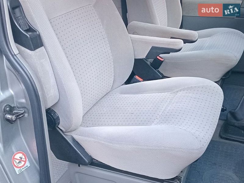 Минивэн Volkswagen Multivan 1999 в Мукачево фото 19 Минивэн Volkswagen Multivan 1999 в Мукачево