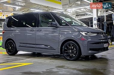 Минивэн Volkswagen Multivan 2022 в Черновцах