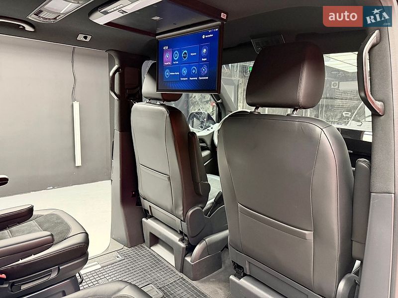 Минивэн Volkswagen Multivan 2019 в Киеве фото 51 Минивэн Volkswagen Multivan 2019 в Киеве