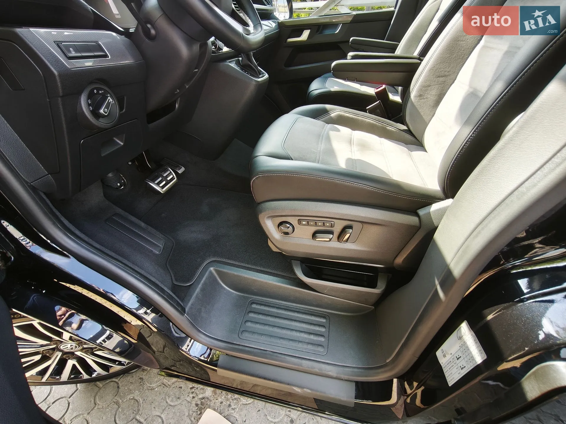 2022 Volkswagen Multivan - мініатюра 9