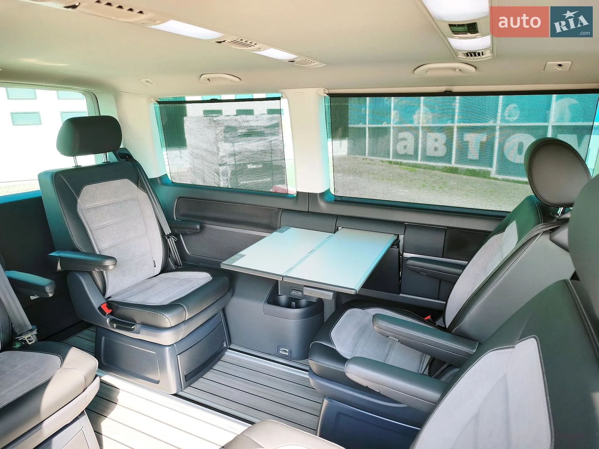 2022 Volkswagen Multivan - мініатюра 17
