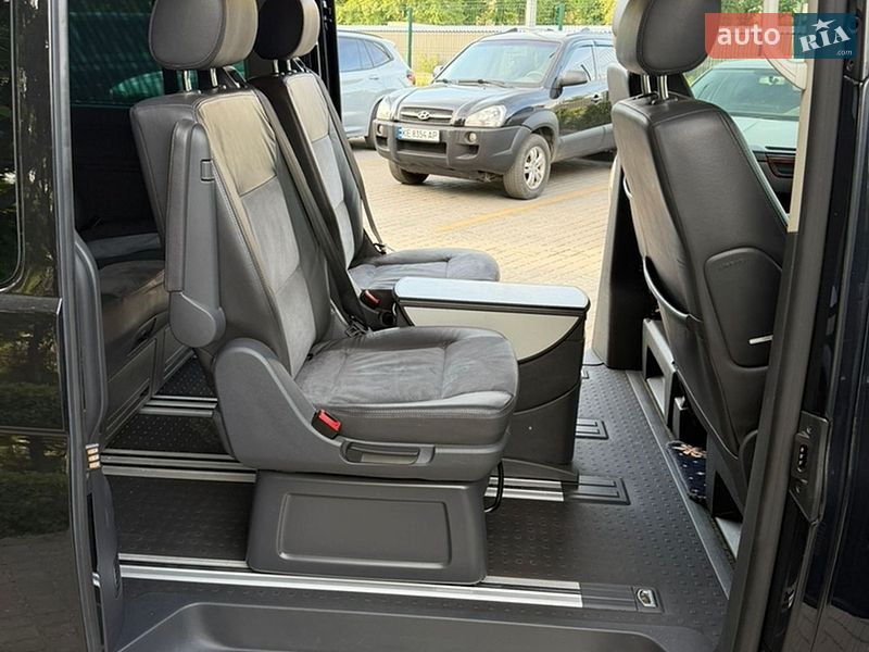 Мінівен Volkswagen Multivan 2008 в Дніпрі