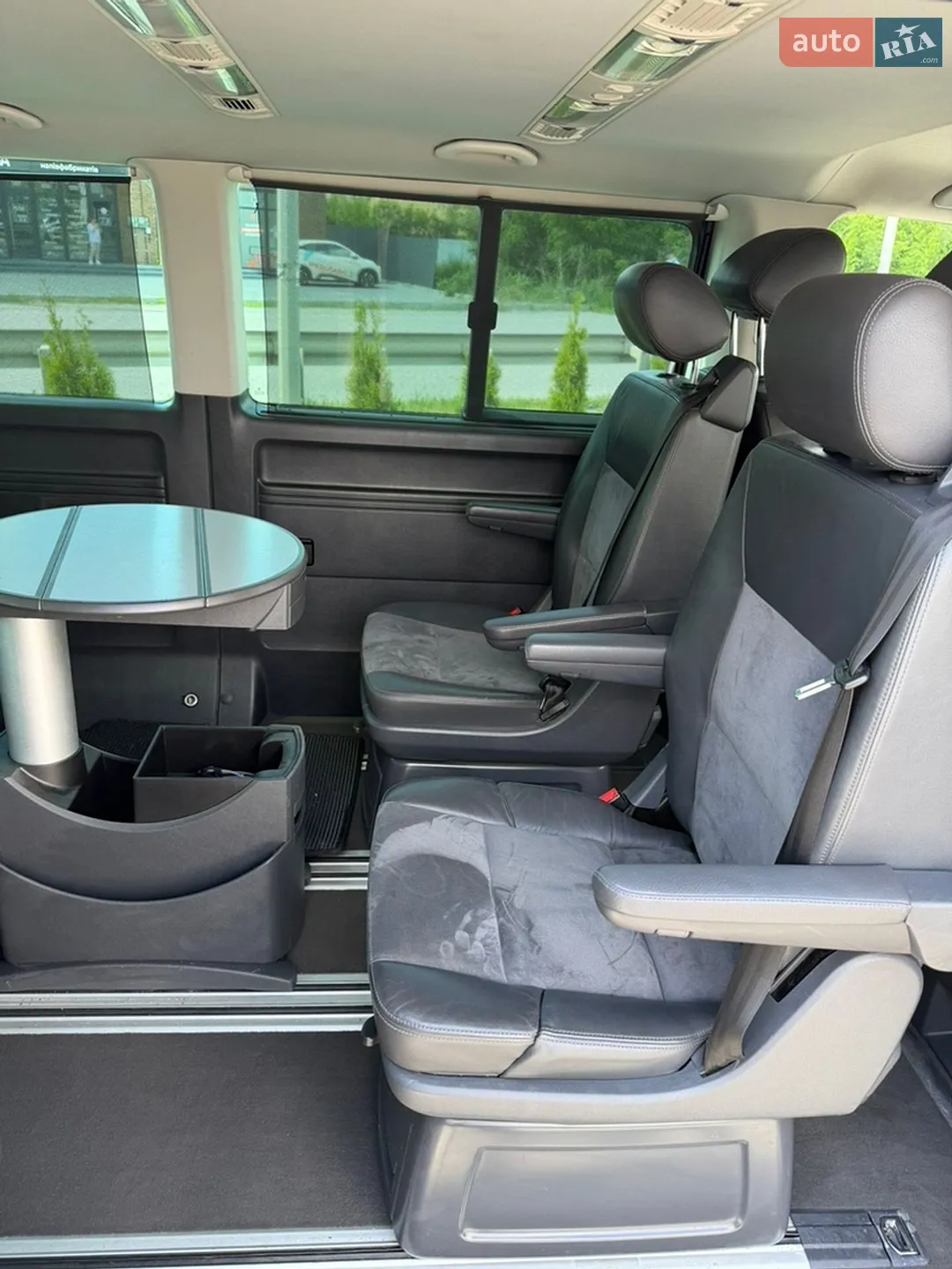 2010 Volkswagen Multivan - мініатюра 21