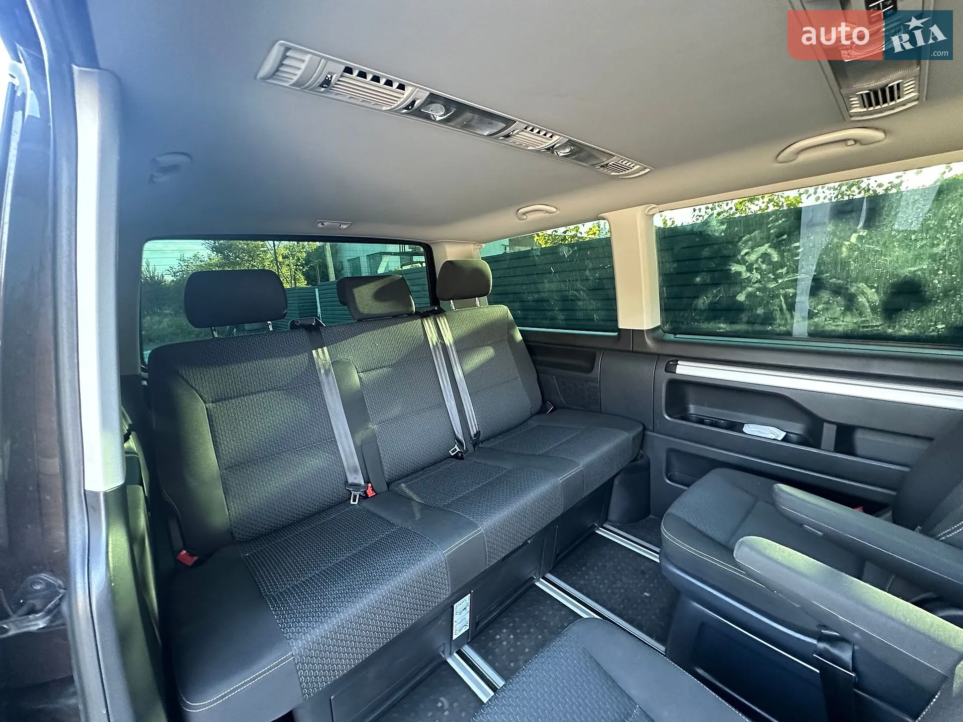 2016 Volkswagen Multivan - мініатюра 8
