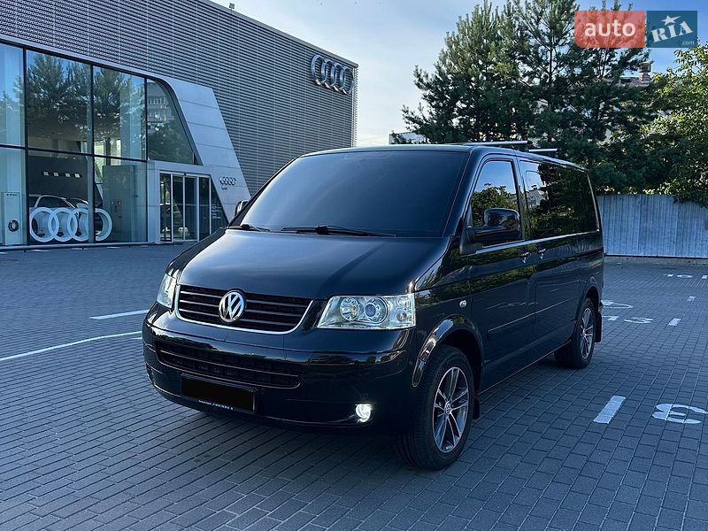 Минивэн Volkswagen Multivan 2008 в Киеве