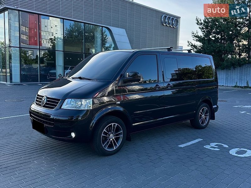 Минивэн Volkswagen Multivan 2008 в Киеве