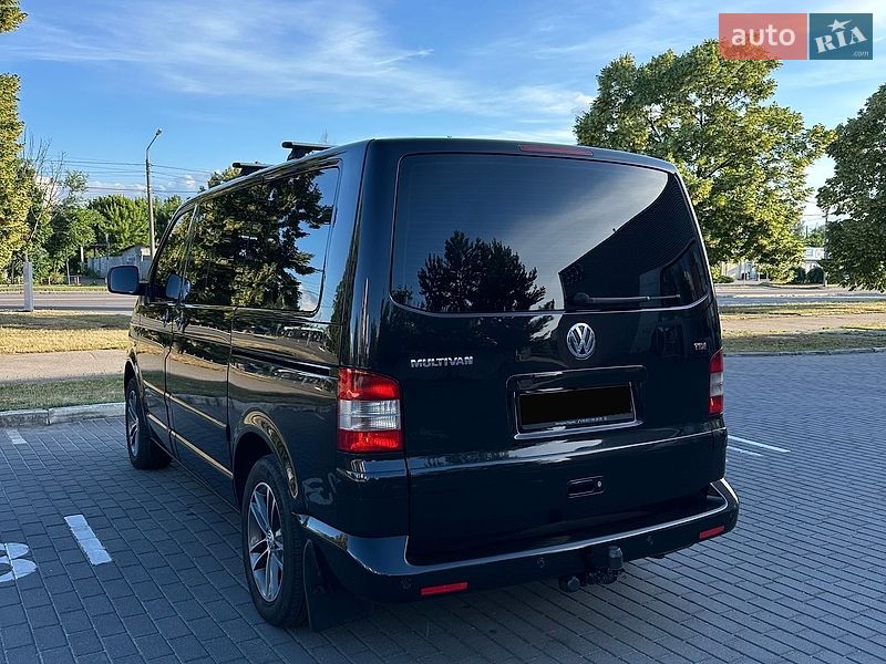 Минивэн Volkswagen Multivan 2008 в Киеве