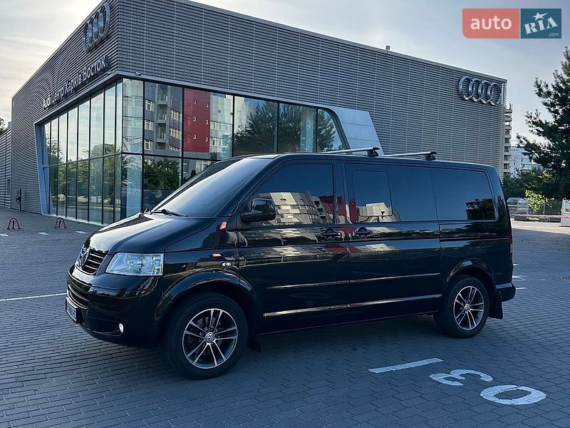 Минивэн Volkswagen Multivan 2008 в Киеве