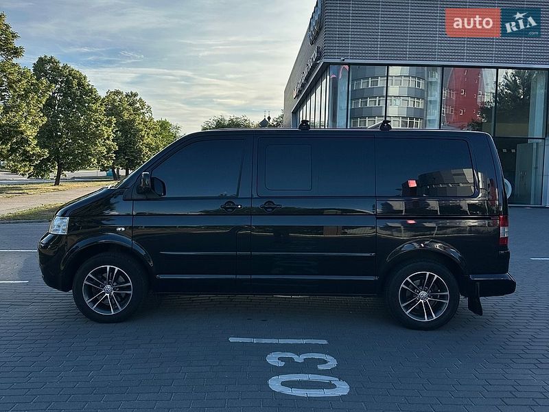 Минивэн Volkswagen Multivan 2008 в Киеве