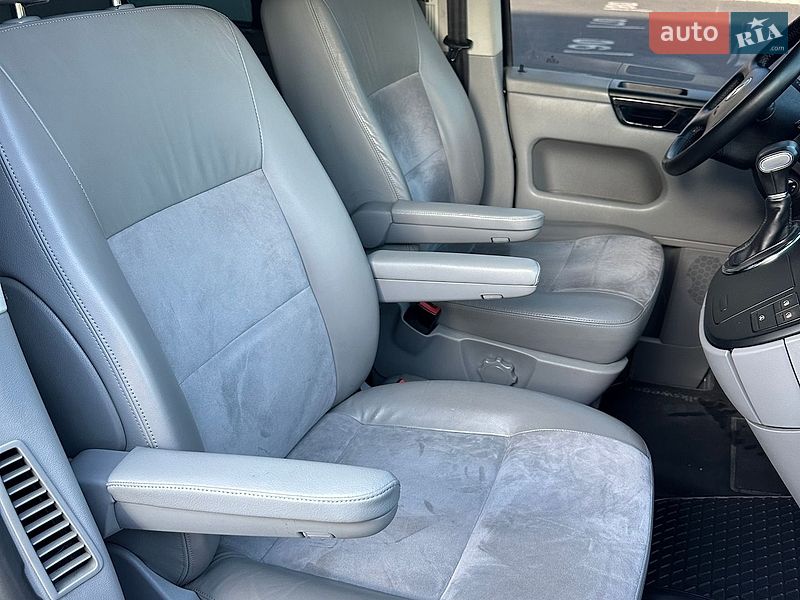Минивэн Volkswagen Multivan 2008 в Киеве