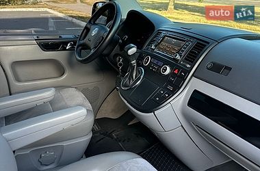 Минивэн Volkswagen Multivan 2008 в Киеве
