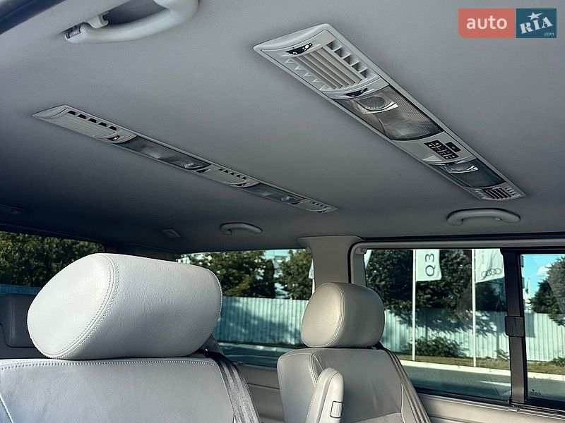 Минивэн Volkswagen Multivan 2008 в Киеве