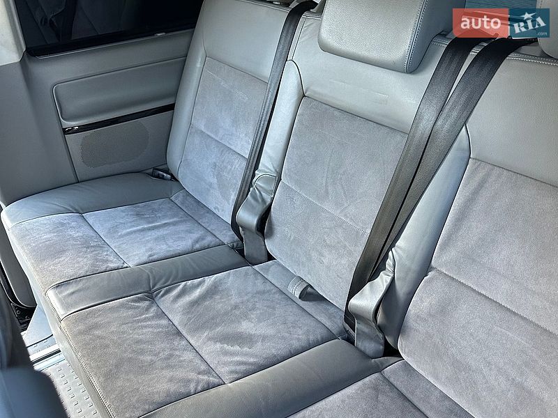 Минивэн Volkswagen Multivan 2008 в Киеве